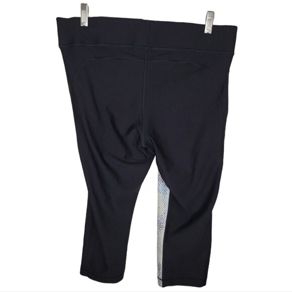 Under Armour Capri Compression High Waisted capri pants Womens Size XL - Picture 2 of 5